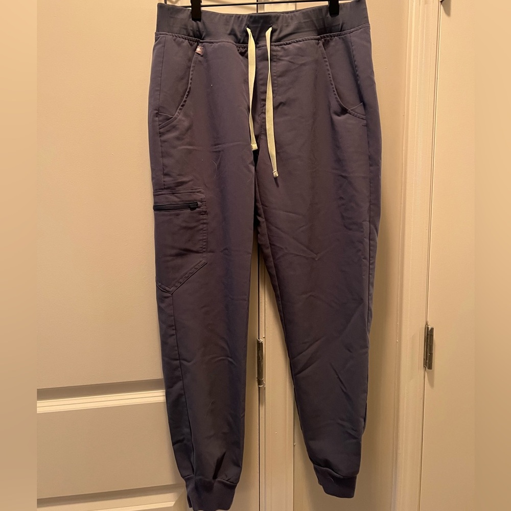 FIGS Zamora scrub pant
